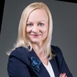 katarzyna runowska orange
